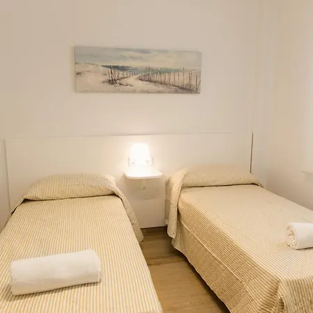 Apartamento Con Piscina A 100 M De La Playa Salou